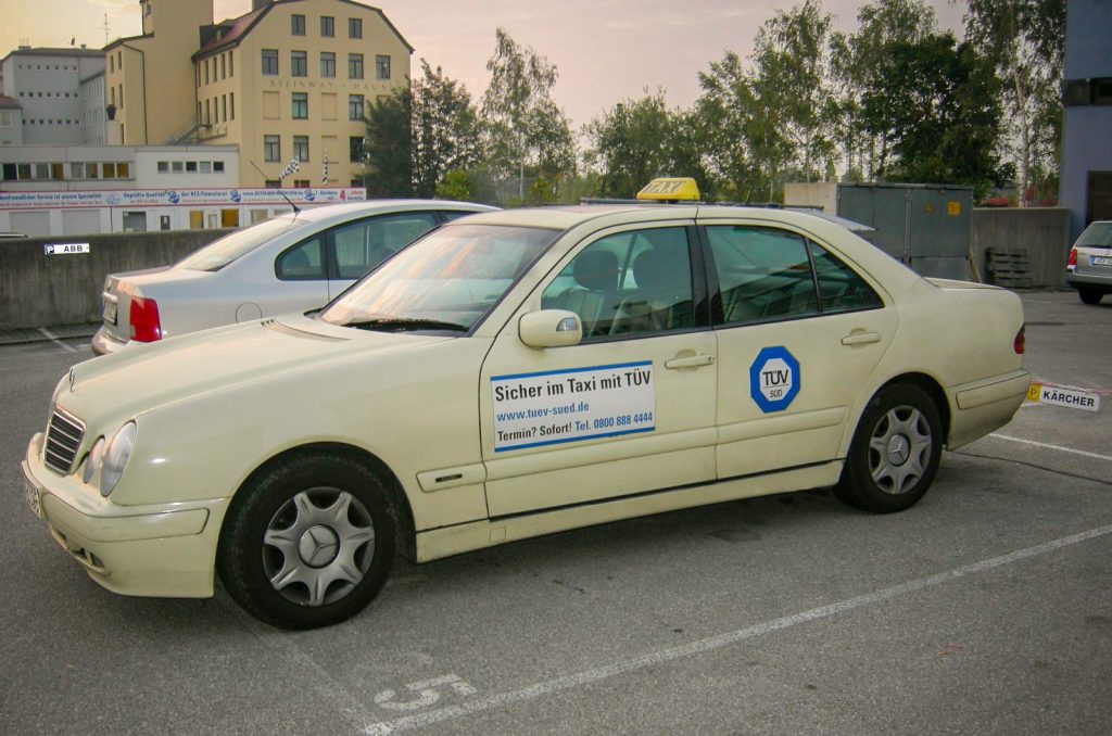 Taxiwerbung München Bayern Werbung